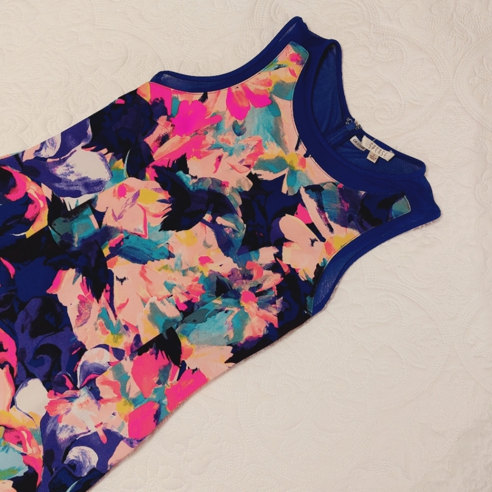 Floral sleeveless dress 💕